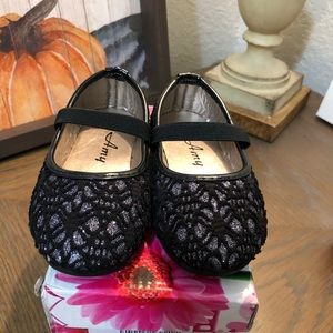 NIB Amy Black and Glitter Flats Toddler Size 4